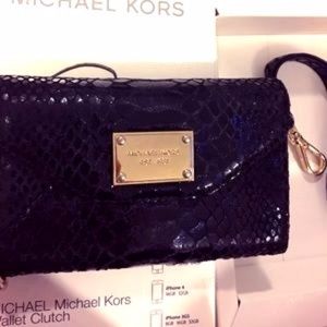 Michael Kors 4s wallet phone case.